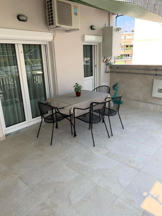 Renovated Apartment In The Center Of Larisa Екстер'єр фото